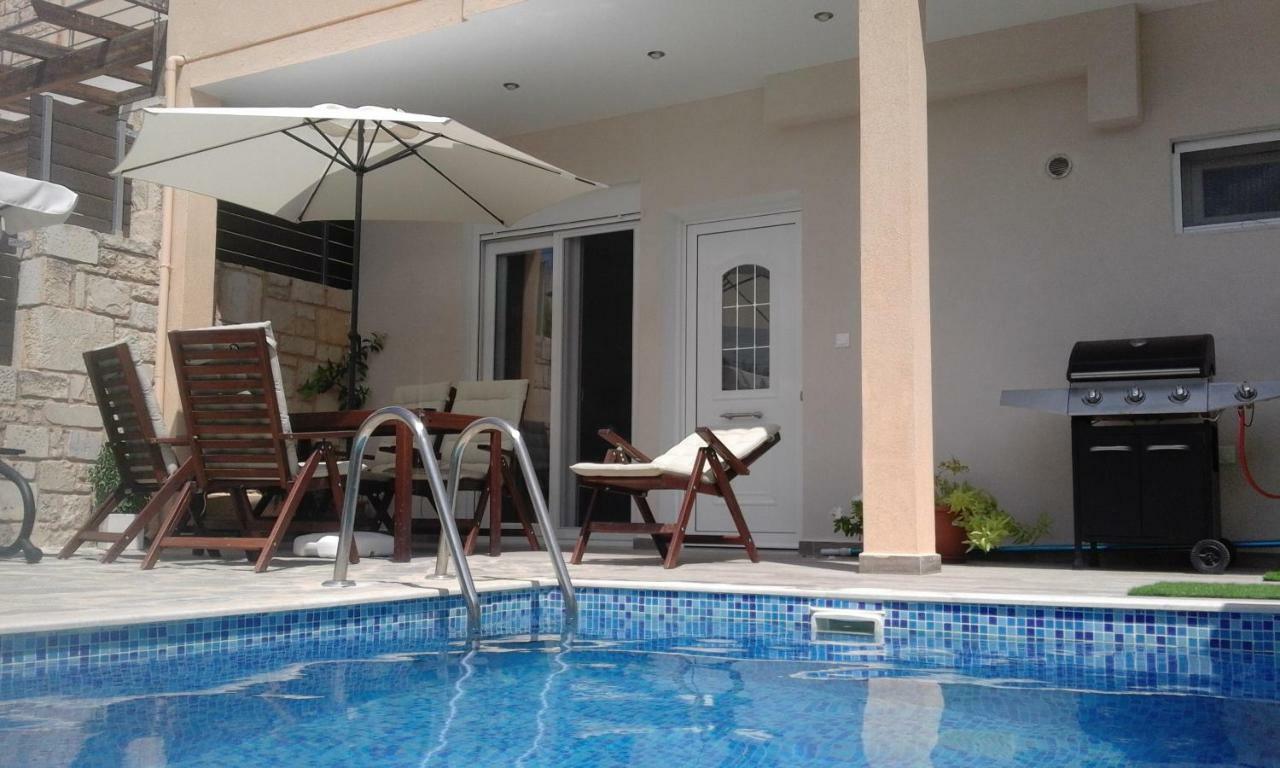 “Theeporto” Maisonette With Pool Gouvai Exteriör bild